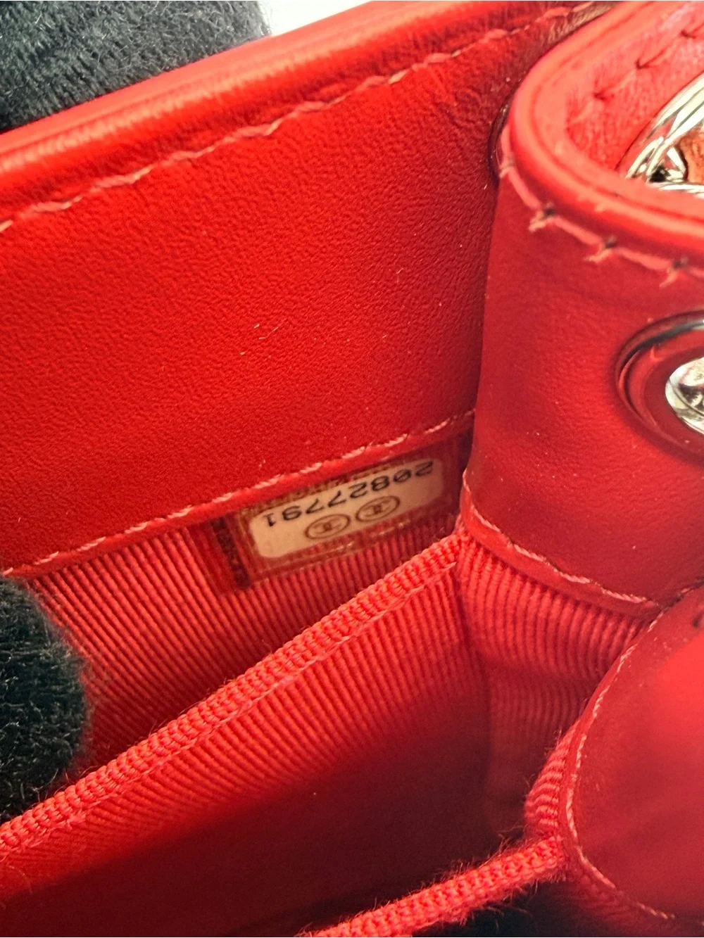 CHANEL Red Patent Leather Chain Phone Bag
